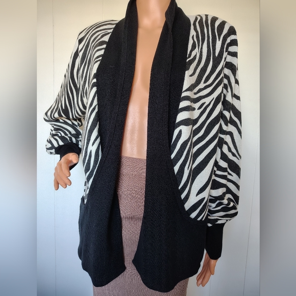 Side Effects Zebra-Print Women's Cardigan Sweater - Black & White Size P/L